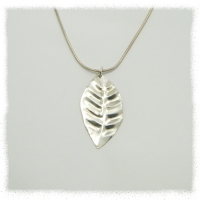 Leaf pendant